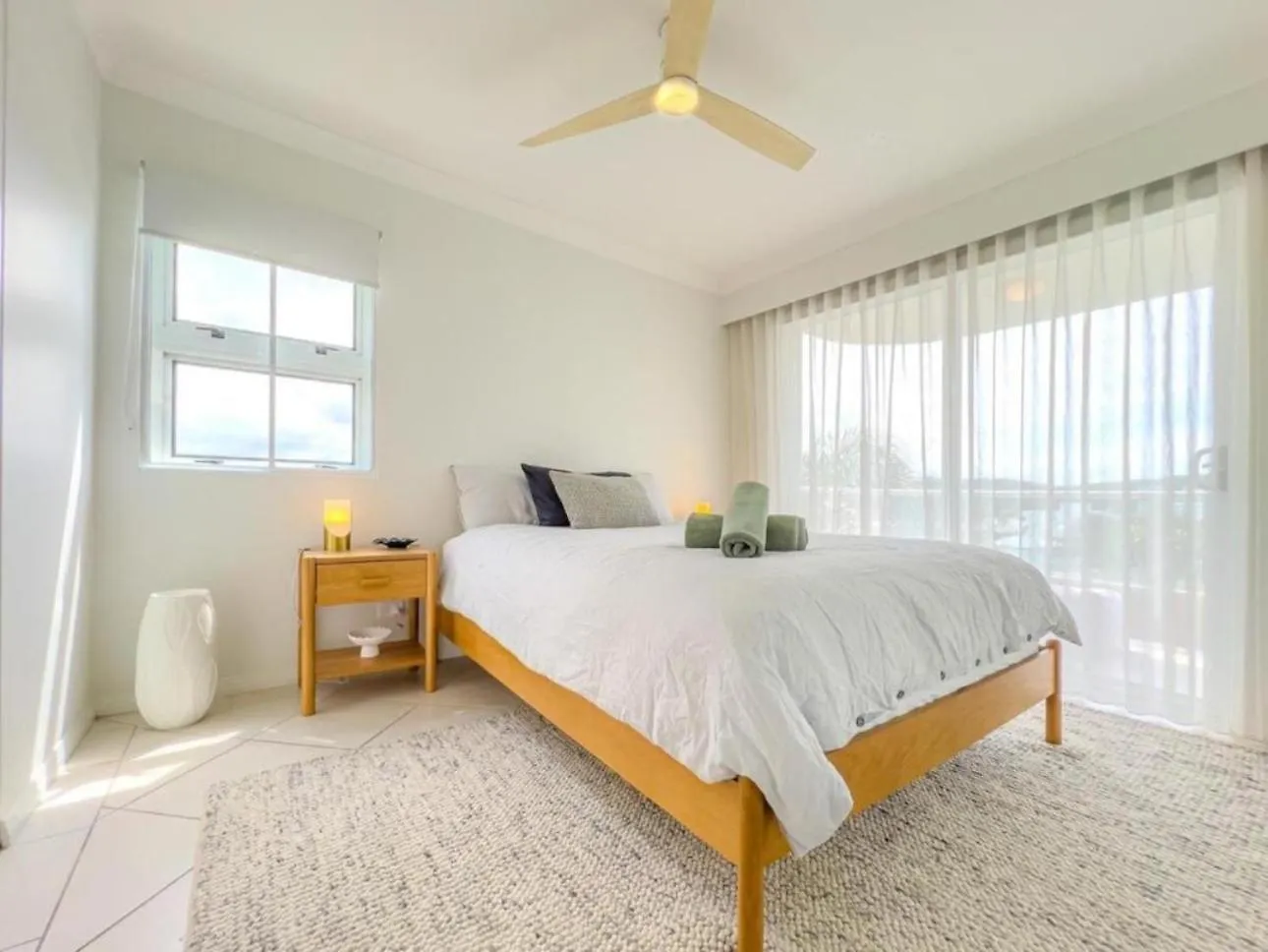 Apartment Beach By The Window Gold Coast Australia